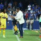  Leonardo Ramos, junto a la directiva amarilla, analizan la incorporación de al menos un jugador más para el equipo. 