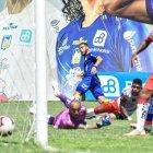  Delfín tuvo un difícil rival en Fuerza Amarilla. Una individualidad de Robert Burbano le pudo dar la victoria, ya en el segundo tiempo. 