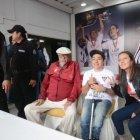  Rodrigo Paz Delgado, el ‘eterno’ dirigente de Liga, estuvo acompañando a los hinchas. 