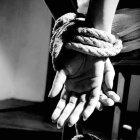  Según medios locales, la mujer fue secuestrada en su propia casa situada en una zona rural del municipio de Chimichagua (Cesar) por hombres armados.  