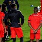  El entrenador Hernán Darío Gómez no habría estado al tanto de lo sucedido en el piso 17 de la concentración de 