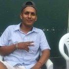  Carlos Morejón, de 27 años, fue acribillado en el aula de clases en la escuela donde había ido a recoger a su hija. 