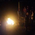  La gente salió ‘armada’ con palos de escobas, rastrillo, escobas, palas... Y todo lo que se tuviera en casa y sirviera para defenderse.  