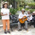  El dúo de cantantes y esposos cantó para EXTRA en el Parque Centenario, en el centro de Guayaquil. 