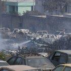  Se necesito unas dos horas para sofocar las llamas que invadieron el amplio terreno de Carapungo. 