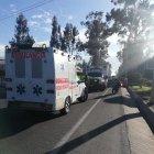  Los heridos fueron atendidos en una ambulancia.  