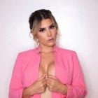  No es la primera vez que la modelo y cosmetóloga realiza estas fotos de desnudos artísticos. 