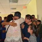  Familiares de los desaparecidos los recibieron entre abrazos y lágrimas. 