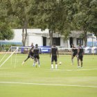  Esteban Dreer, Dixon Arroyo, Joao Rojas y Wilmer Godoy tienen cuatro amarillas y de ser amonestados ante Olmedo, se perderían el partido siguiente ante Barcelona. 