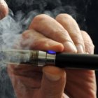  Según datos de la OMS, 367 millones de personas hacen uso del cigarrillo electrónico alrededor del mundo. 