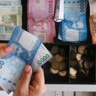  Usó el que le recordaba una fecha importante con su exesposo. 