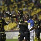  Imagen referencial. Barcelona celebra victoria obtenida frente a Mineros. 