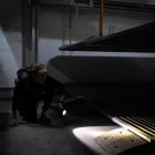  Sun Jinrong trabaja durante la noche para encontrar las mascotas desaparecidas. 