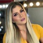  Con una foto sensual en su cuenta de Instagram, acompañada de su amiga Tania Medrada, Cornejo publicó su nuevo negocio de sensual ropa interior. 