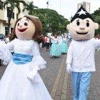  Los personajes Juan y Juanita Pueblo abrirán el pregón cívico.  