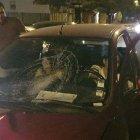  Así quedó el parabrisas del auto que presuntamente chocó a la mujer. 