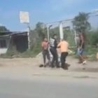  La agresión se hizo viral a través de un video que grabó un conductor que presenció el hecho, ocurrido la tarde de este jueves 28 de Marzo de 2019. 