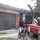  Fachada con el nombre de la iglesia evangélica en la que se realizaban las peleas de gallos. 