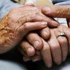  La pareja era de la tercera edad. 