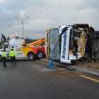  El accidente dejó un fallecido y varias personas heridas. 