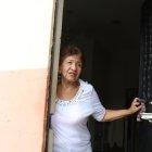  Elena Correa, tía de la fallecida, no asimila que su sobrina haya sido asesinada por su propio hijo. 