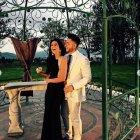  La cantante Dayanara Peralta y el productor Jonathan Estrada deciden dar el siguiente paso a la relación. Llevan 4 años juntos y parecen conocerse toda una vida.  