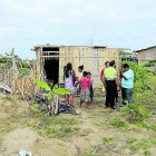  En este lugar vivía la occisa. Era una casa de bahareque en una invasión.  