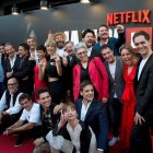  Integrantes del equipo de la serie de televisión ‘La Casa de Papel’ en Madrid. 