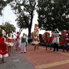  Desde las 16:00 del 30 de noviembre desfilarán los globos gigantes por la avenida Quito y Cuenca, en el centro de Guayaquil.  