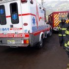  Los miembros del Cuerpo de Bomberos de Quito se trasladaron hasta la escena para atender a las personas afectadas.  