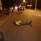  La víctima dejó de existir al instante, mientras que su hermano se encuentra grave en el hospital del IESS.  