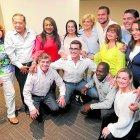  Viteri junto a los candidatos a concejales de Guayaquil, de los cuales 12 ganaron. 