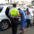  Los sujetos estarían implicados en el asalto a una hacienda de la vía al recinto El Jebe de Pedro Carbo, informó el cabo Mauro Toaquiza Toaquiza de la Policía Judicial de este cantón. 