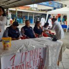  Las autoridades de salud y de policía acudieron al evento coordinado por el comisario Mario Arévalo. 