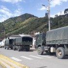  En grande camiones los militares ingresaron a Monte Olivo. 