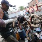  Marlon Cornejo sufrió quemaduras en su brazo derecho al tratar de evitar la propagación del flagelo en su casa. 