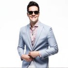  Se trata de una coproducción entre Gamavisión y Urbano Films, en la que se desarrollan notas, monólogos, cámaras escondidas e incluso bromas en los buses o en la calle. 