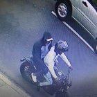  Según la ministra María Paula Romo, a los supuestos sicarios se les encontró 6000 dólares en efectivo en su poder, aproximadamente. 