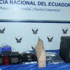  Los objetos incautados fueron mostrados a la prensa. 