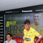  Arce fue capturado por un agente de tránsito la semana anterior y, luego de dar positivo en la prueba de alcoholemia, fue llevado a los calabozos del ente. 