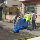  Según Joffre Triviño, habitante del sector, el fallecido habría discutido con otro indigente de la zona en horas de la noche del domingo.  