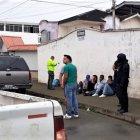  Todos los detenidos presentan antecedentes penales, según la policía. 