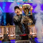  Bugha, alias del jugador, obtuvo $3 millones tras haber vencido en la modalidad individual a 100 gamers que integraron la competencia final por el premio. 