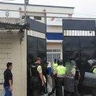  Miembros de la Policía Nacional acudieron al centro carcelario. 