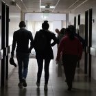  Mauro Chicaiza fue al hospital de la Policía para un control con el especialista en oftalmología. Él perdió su ojo izquierdo luego de que la arrojaran una pedrada en el Centro Histórico.  