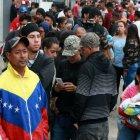  “Desde hoy, y en vista de que el Gobierno venezolano separó a su país de la Comunidad Andina, se requerirá para todos sus nacionales la presentación del pasado judicial apostillado”, informó el vicepresidente, Otto Sonnenholzner. 