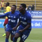  Gabriel Cortez celebra el primer tanto del cuadro azul.  