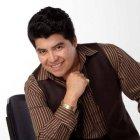  El cantante música popular es querido y respetado por sus fanáticos, pero su vida ha estado expuesta al ojo público y en ocasiones ha tenido que afrontar la polémica. 