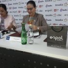  María Isabel Parra, vocera de la empresa privada que promueve el concurso, en convenio con Cecilia Paredes, rectora de la Espol.  