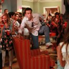  Con la llegada de la Navidad y las cenas de empresa, la sangre y las hormonas se alteran. Tanto así que dan mucho que hablar al día siguiente. 